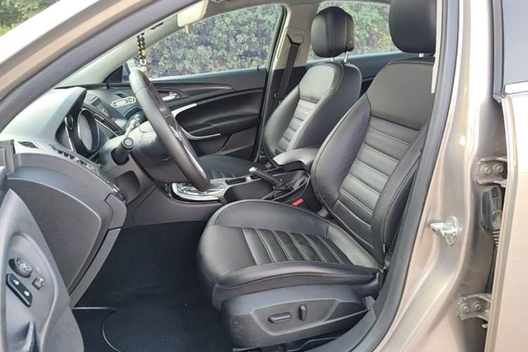 Used Buick Regal 2014 1.6T Fashionable Tech Edition Left Front Seat