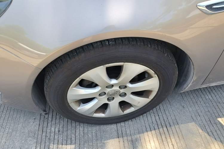 Used Buick Regal 2014 2.0L Leading Fashion Edition Left Front Wheel Hub