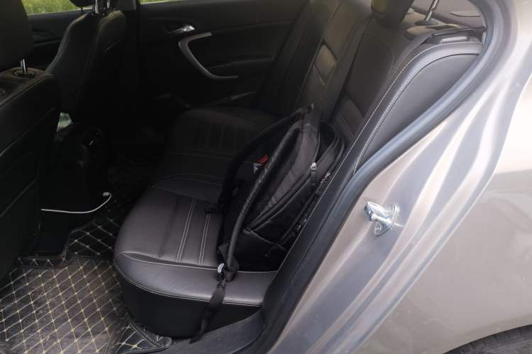 Used Buick Regal 2014 1.6T Fashionable Tech Edition Left Rear Seat