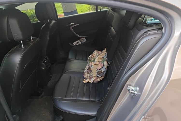 Used Buick Regal 2014 1.6T Fashionable Tech Edition Left Rear Seat