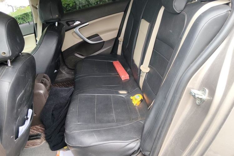 Used Buick Regal 2014 2.0L Elite Fashion Edition Left Rear Seat