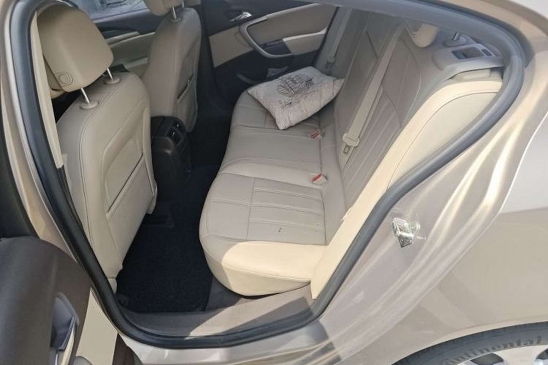 Used Buick Regal 2014 2.0L Elite Fashion Edition Left Rear Seat