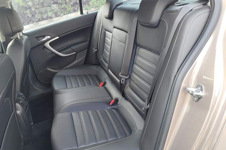 Used Buick Regal 2014 1.6T Fashionable Tech Edition Left Rear Seat