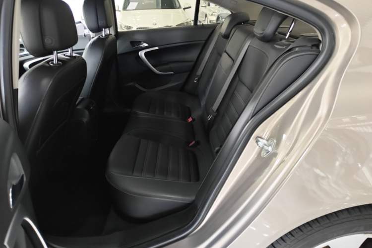 Used Buick Regal 2014 1.6T Fashionable Tech Edition Left Rear Seat