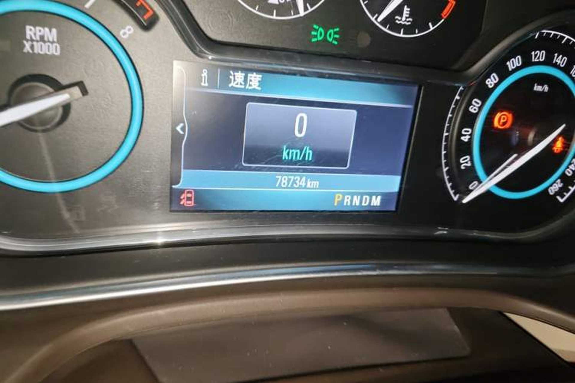 Used Buick Regal 2014 2.0L Elite Fashion Edition Odometer Close Up