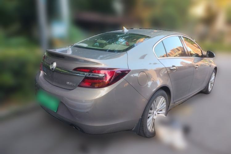 Used Buick Regal 2014 2.4L SIDI Elite Fashion Edition Rear Right 45 Deg