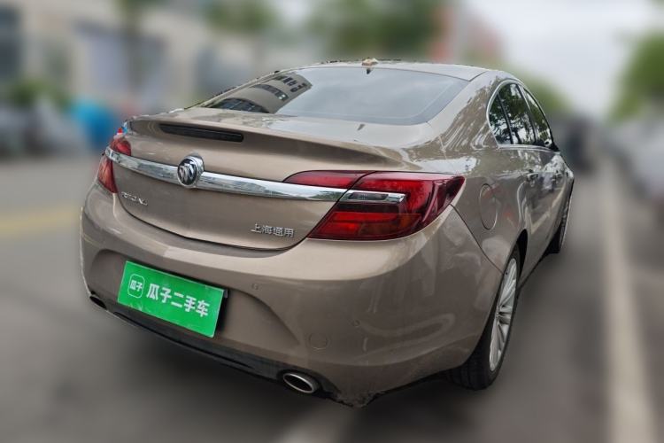 Used Buick Regal 2014 2.4L SIDI Luxury Fashion Edition Rear Right 45 Deg