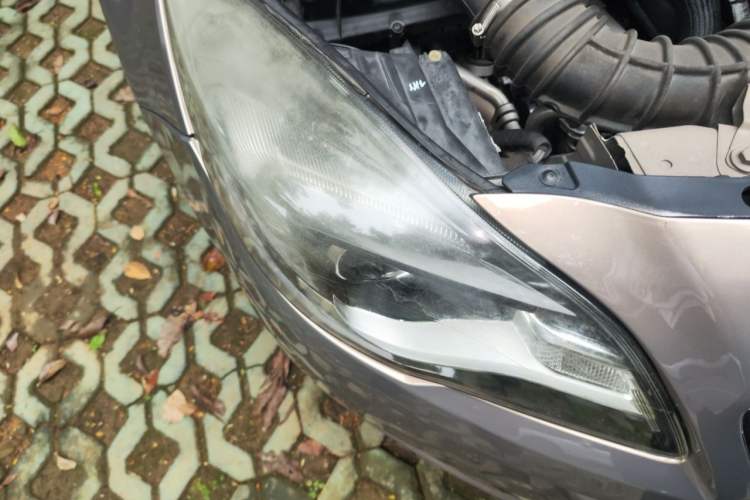 Used Buick Regal 2014 2.0L Leading Fashion Edition Right Front Headlight