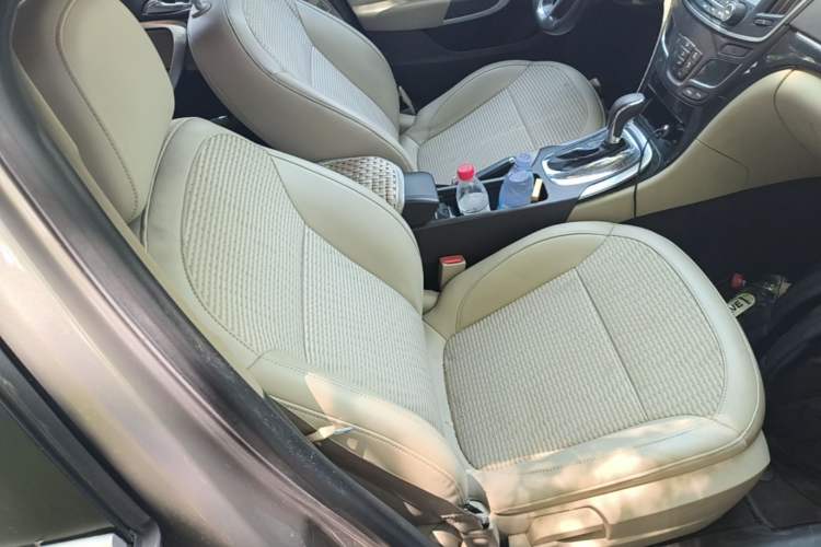 Used Buick Regal 2014 2.0L Leading Fashion Edition Right Front Seat