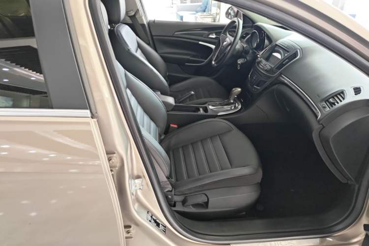 Used Buick Regal 2014 1.6T Fashionable Tech Edition Right Front Seat