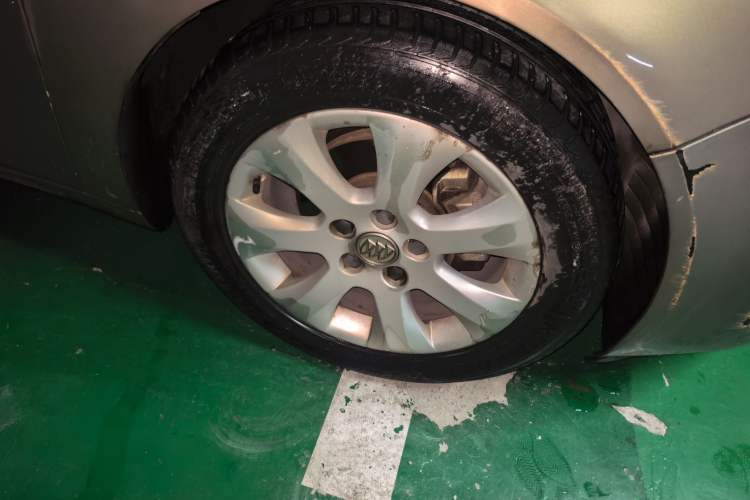 Used Buick Regal 2014 2.0L Leading Fashion Edition Right Front Wheel Hub