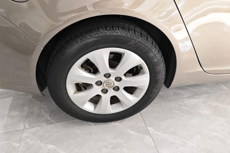 Used Buick Regal 2014 1.6T Fashionable Tech Edition Right Rear Wheel Hub