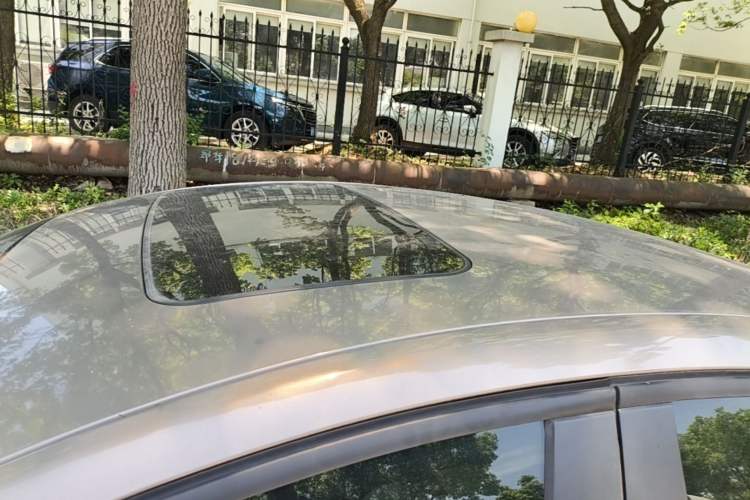 Used Buick Regal 2014 2.0L Leading Fashion Edition Roof