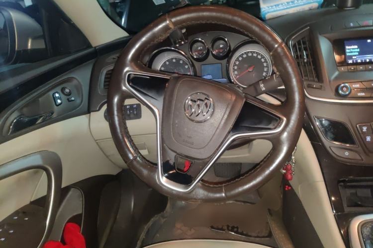 Used Buick Regal 2014 2.0L Leading Fashion Edition Steering Wheel
