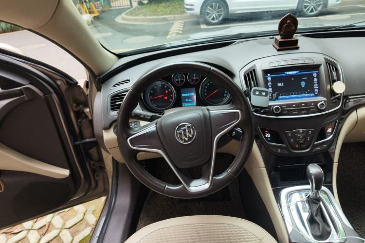 Used Buick Regal 2014 2.0L Leading Fashion Edition Steering Wheel