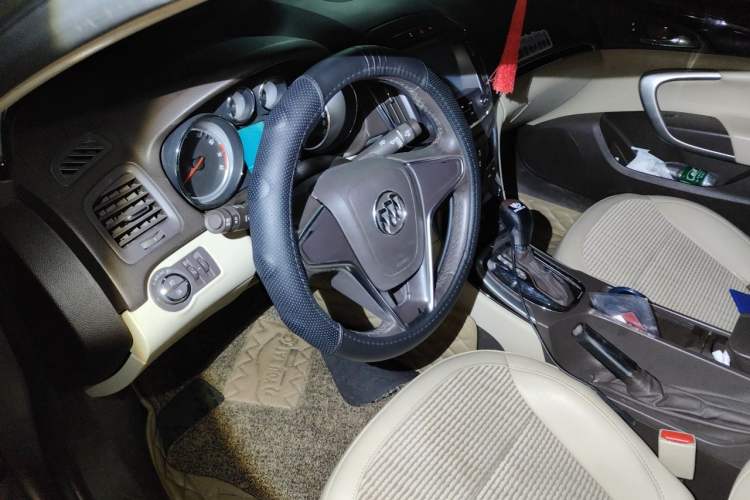 Used Buick Regal 2014 2.0L Leading Fashion Edition Steering Wheel