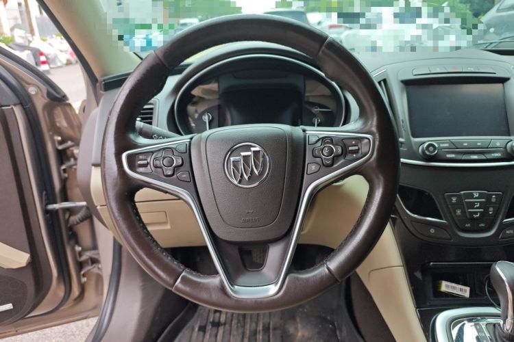 Used Buick Regal 2014 2.4L SIDI Luxury Fashion Edition Steering Wheel