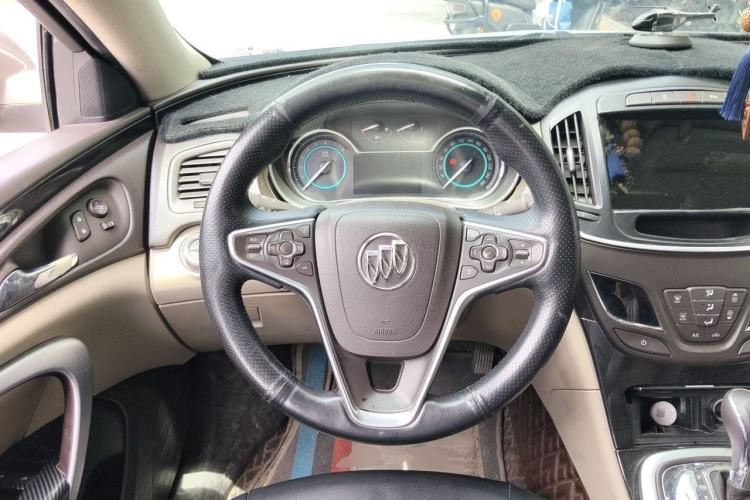 Used Buick Regal 2014 2.0L Elite Fashion Edition Steering Wheel