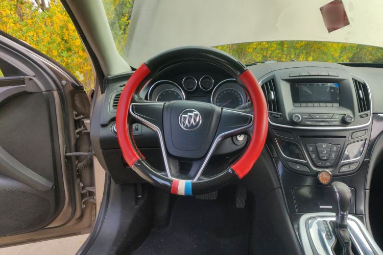Used Buick Regal 2014 1.6T Fashionable Tech Edition Steering Wheel