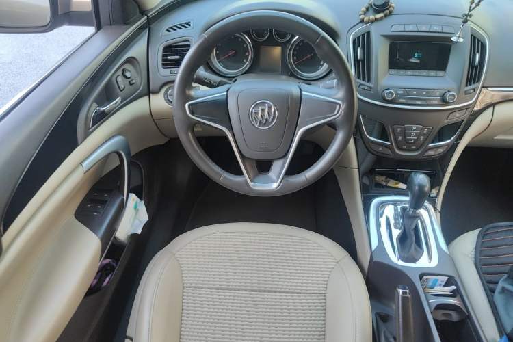 Used Buick Regal 2014 2.0L Leading Fashion Edition Steering Wheel