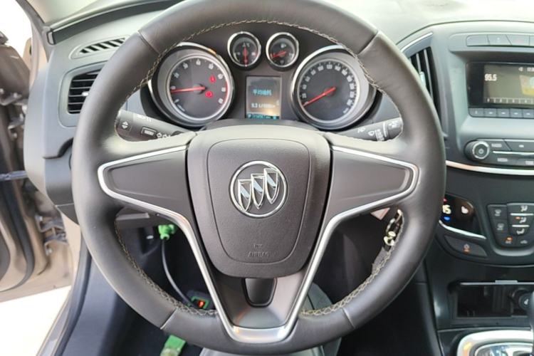 Used Buick Regal 2014 1.6T Fashionable Tech Edition Steering Wheel