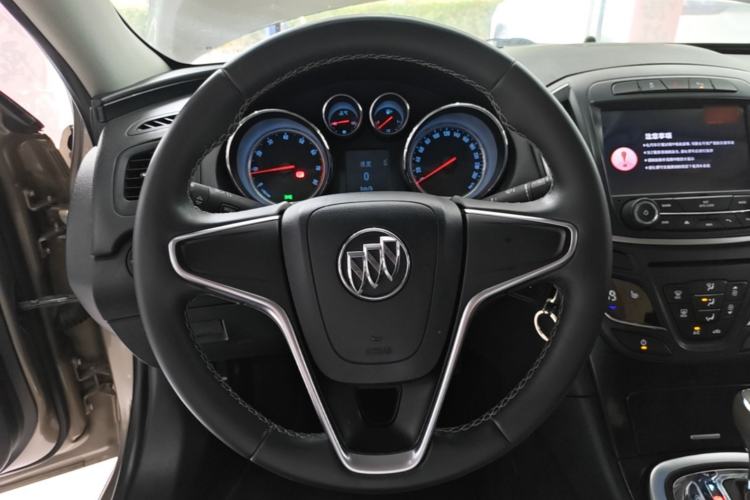 Used Buick Regal 2014 1.6T Fashionable Tech Edition Steering Wheel