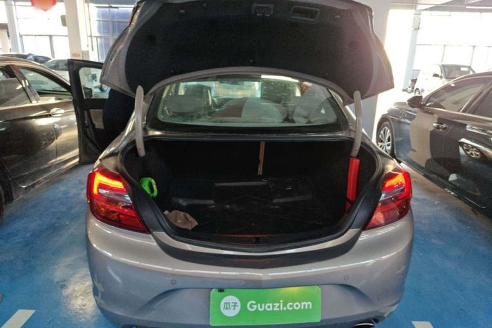 Used Buick Regal 2014 2.0L Leading Fashion Edition Trunk