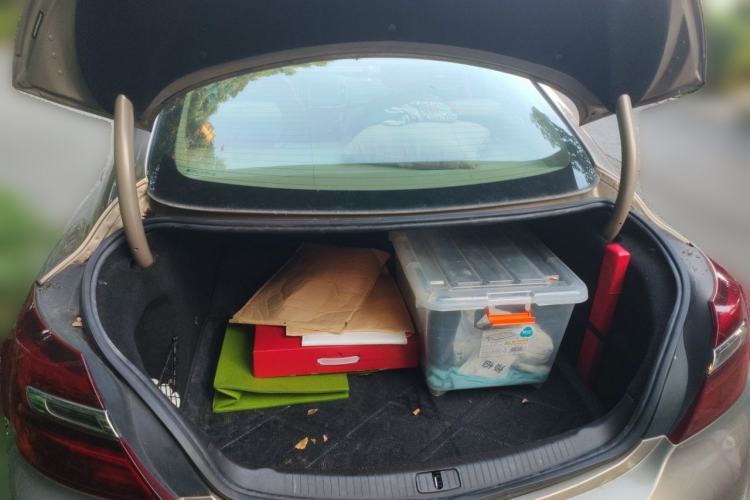 Used Buick Regal 2014 2.4L SIDI Elite Fashion Edition Trunk