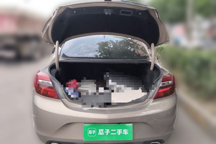 Used Buick Regal 2014 2.0L Elite Fashion Edition Trunk