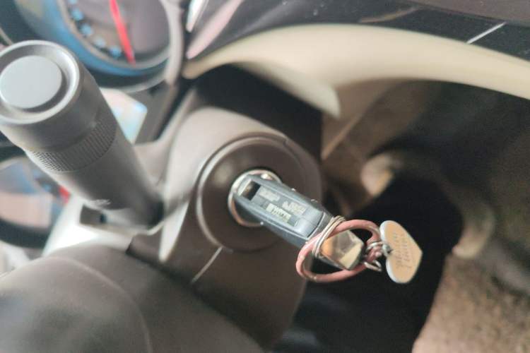Used Buick Regal 2014 2.0L Leading Fashion Edition Vehicle Key