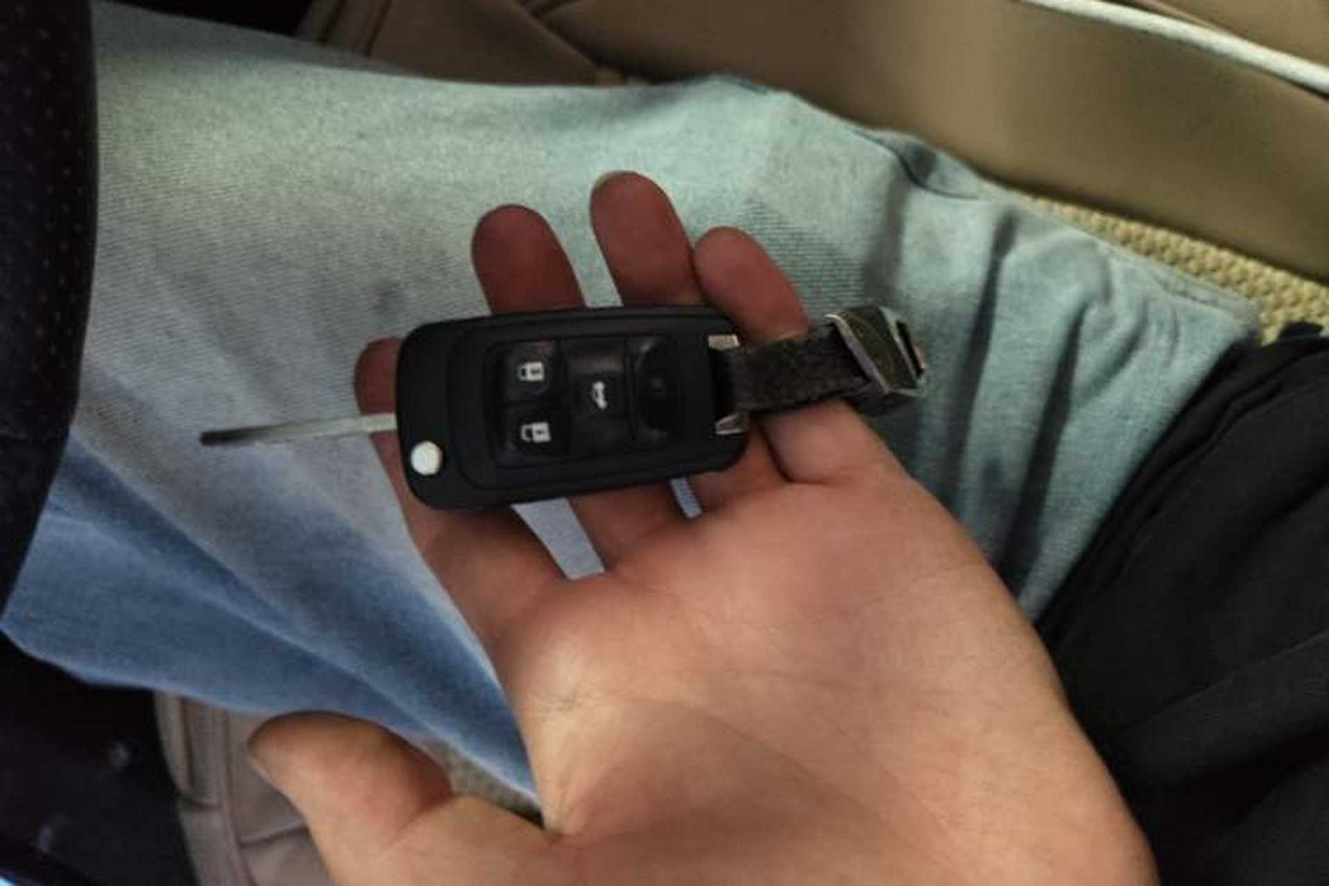 Used Buick Regal 2014 2.0L Leading Fashion Edition Vehicle Key