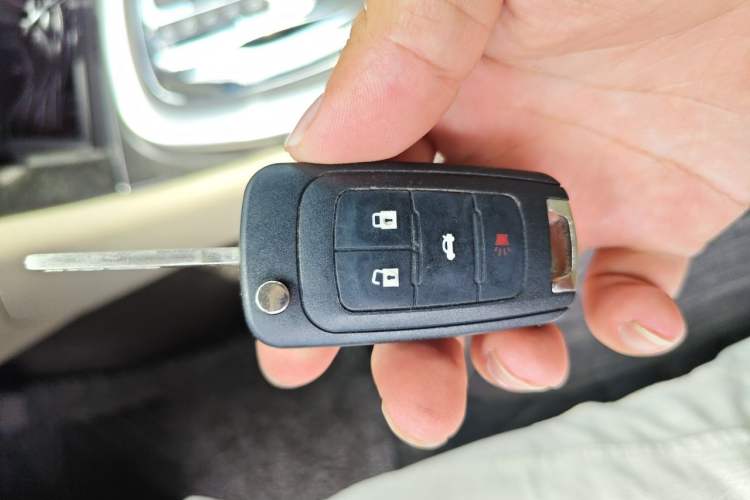 Used Buick Regal 2014 2.0L Leading Fashion Edition Vehicle Key