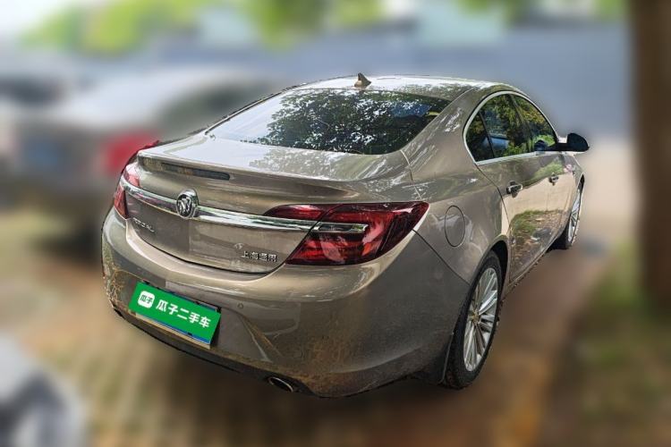 Used Buick Regal 2014 2.4L SIDI Luxury Fashion Edition Rear Right 45 Deg