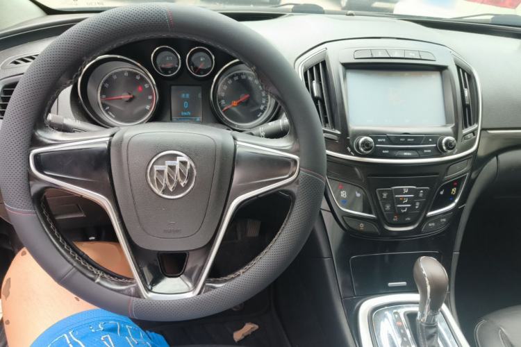 Used Buick Regal 2014 1.6T Fashionable Tech Edition Center Console