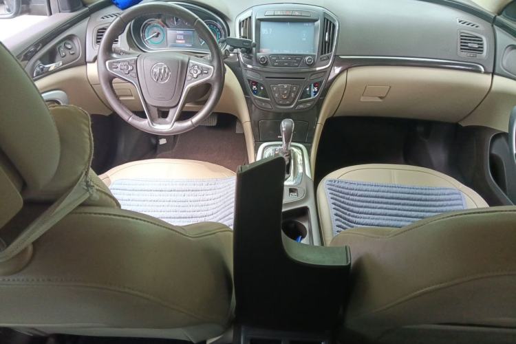 Used Buick Regal 2014 2.0L Elite Fashion Edition Center Console