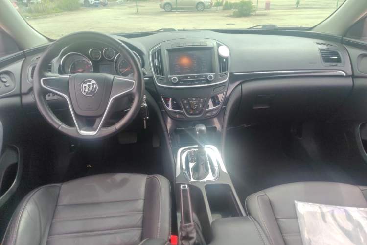 Used Buick Regal 2014 1.6T Fashionable Tech Edition Center Console
