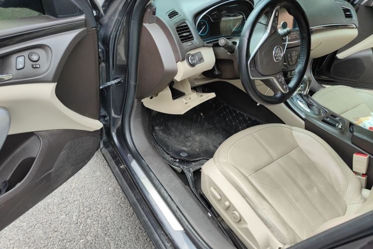 Used Buick Regal 2014 2.0L Elite Fashion Edition Driver Seat