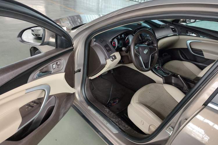 Used Buick Regal 2014 2.0L Leading Fashion Edition Driver Seat