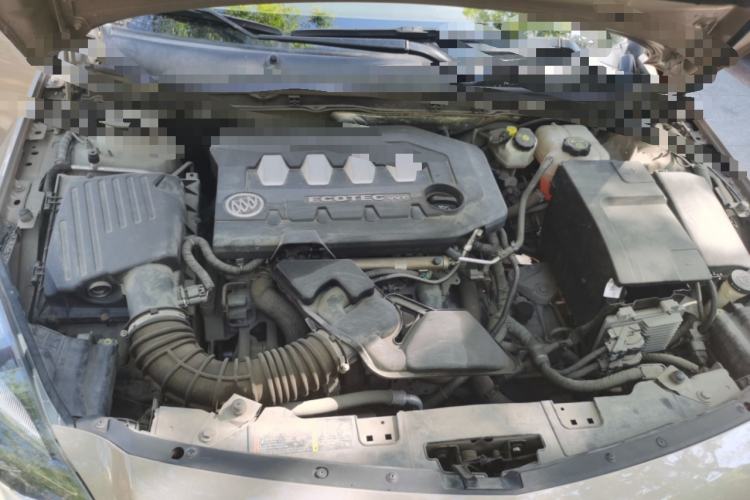 Used Buick Regal 2014 2.0L Elite Fashion Edition Engine Bay