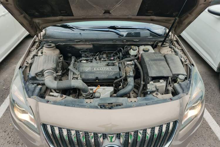 Used Buick Regal 2014 1.6T Fashionable Tech Edition Engine Bay