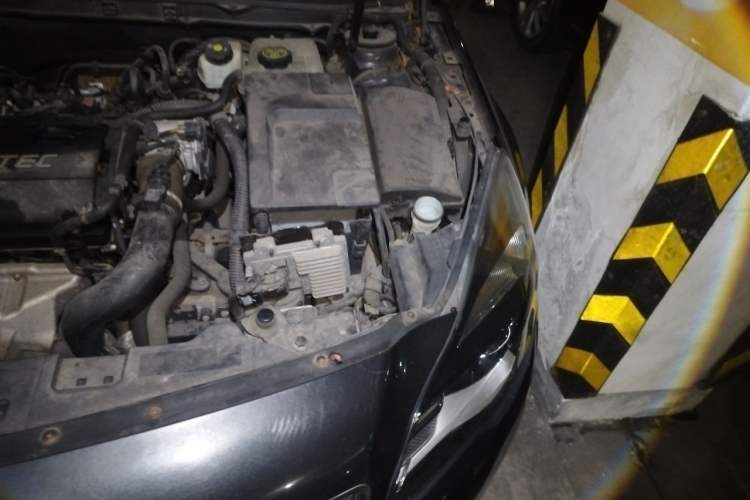 Used Buick Regal 2014 1.6T Fashionable Tech Edition Engine Bay Left