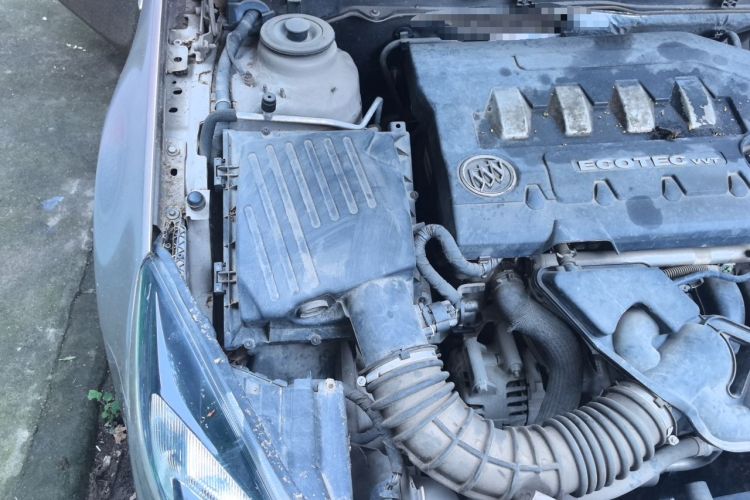 Used Buick Regal 2014 2.0L Leading Fashion Edition Engine Bay Right