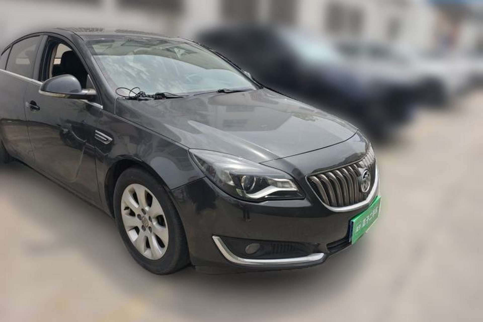 Used Buick Regal 2014 2.0L Leading Fashion Edition Front Right 45 Deg