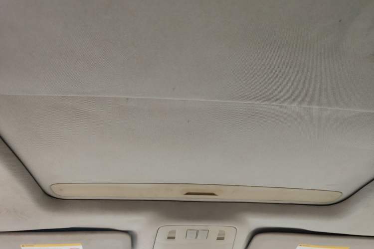 Used Buick Regal 2014 2.0L Elite Fashion Edition Headliner