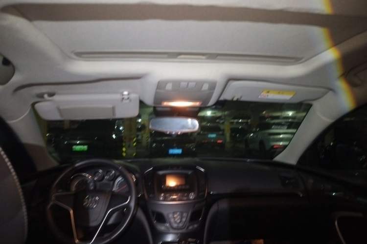 Used Buick Regal 2014 1.6T Fashionable Tech Edition Headliner
