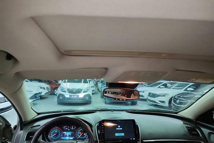 Used Buick Regal 2014 2.0L Elite Fashion Edition Headliner