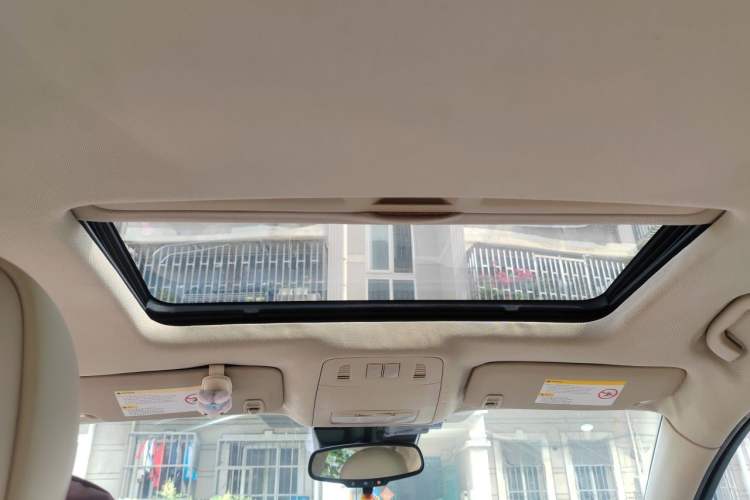 Used Buick Regal 2014 2.4L SIDI Elite Fashion Edition Headliner