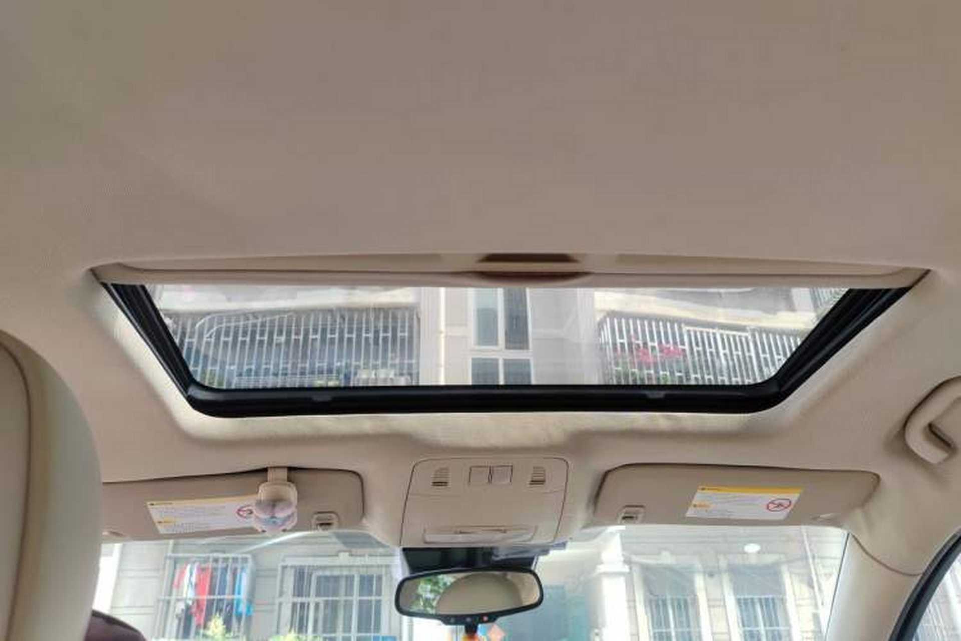 Used Buick Regal 2014 2.4L SIDI Elite Fashion Edition Headliner