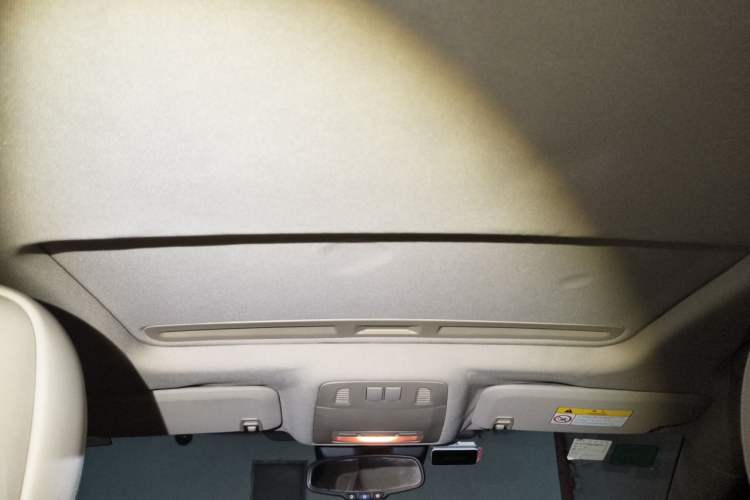 Used Buick Regal 2014 2.0L Elite Fashion Edition Headliner