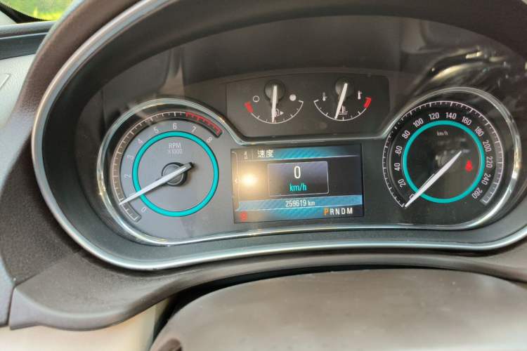 Used Buick Regal 2014 2.0L Elite Fashion Edition Instrument Cluster